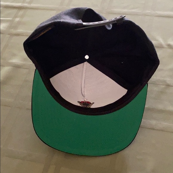 SnapBack - Picture 2 of 2